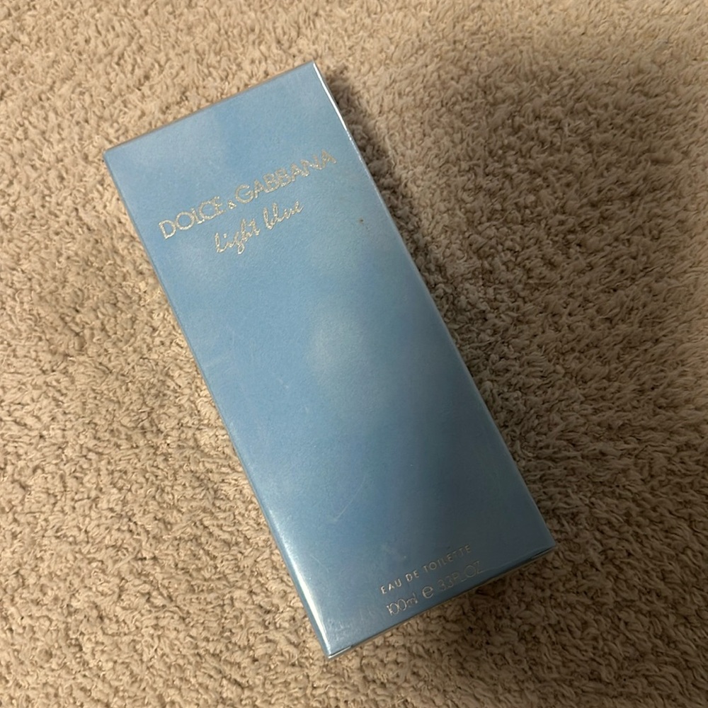 Dolce & Gabbana light blue women’s perfume
